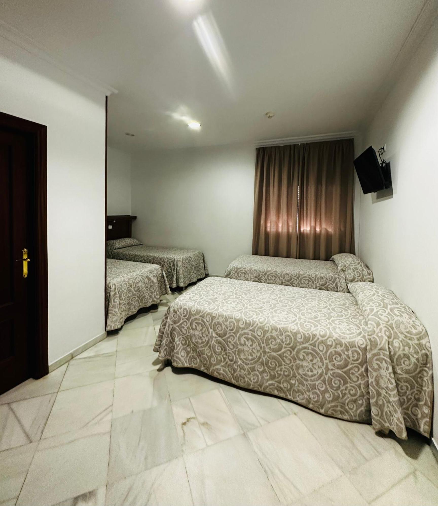 Hotel Quitagolpe Jerez de la Frontera Exteriör bild