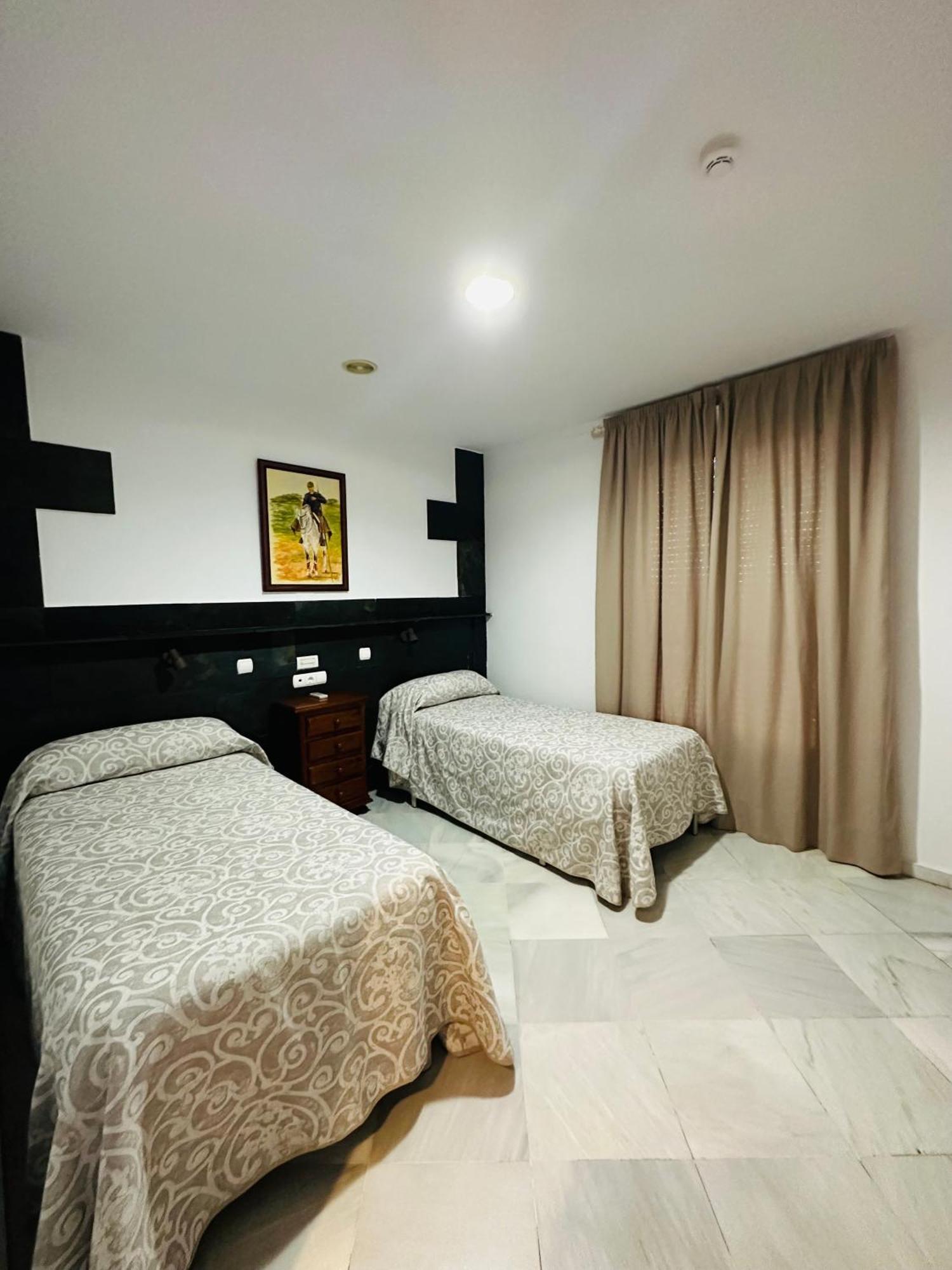 Hotel Quitagolpe Jerez de la Frontera Exteriör bild