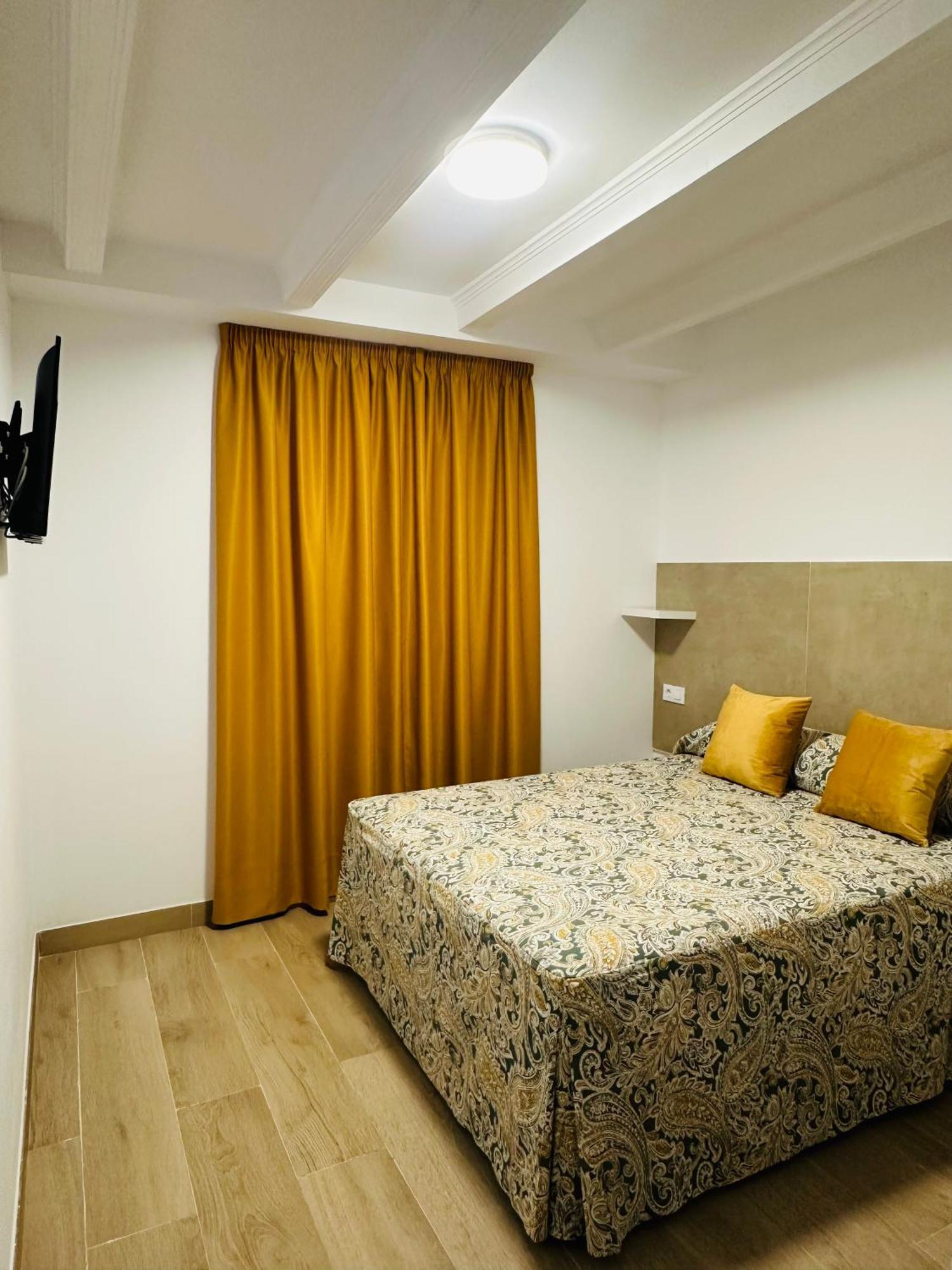 Hotel Quitagolpe Jerez de la Frontera Exteriör bild