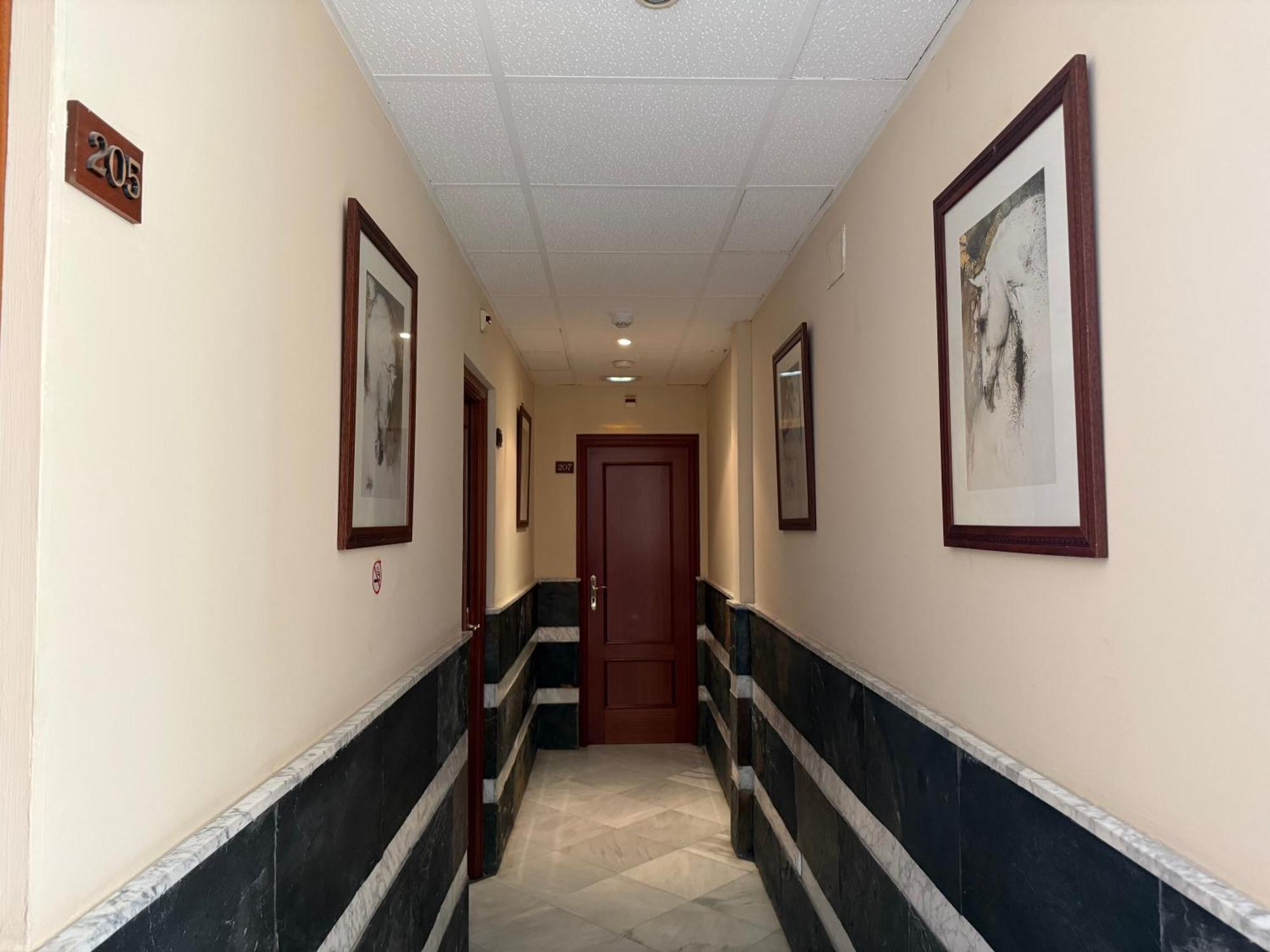 Hotel Quitagolpe Jerez de la Frontera Exteriör bild