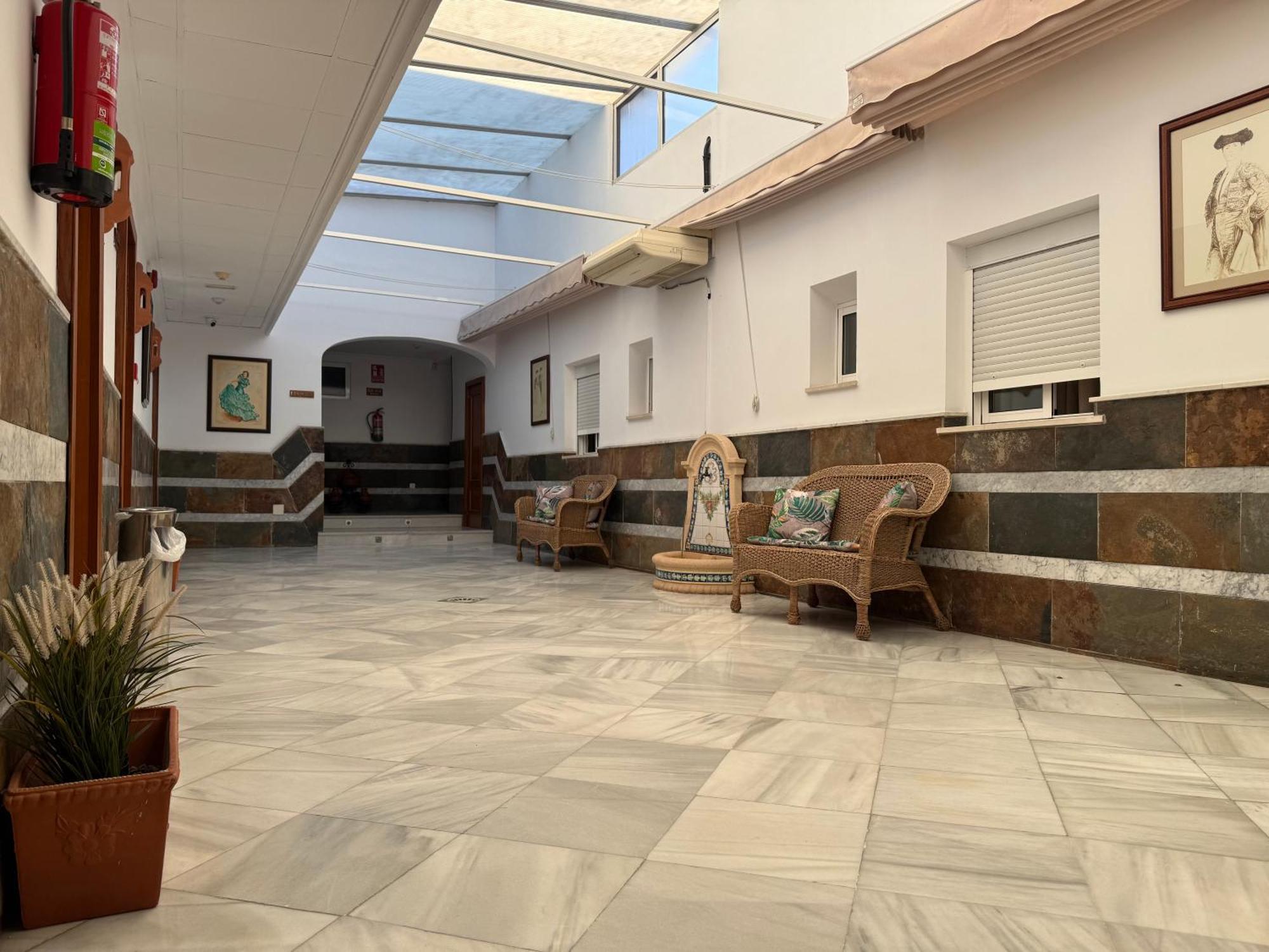 Hotel Quitagolpe Jerez de la Frontera Exteriör bild