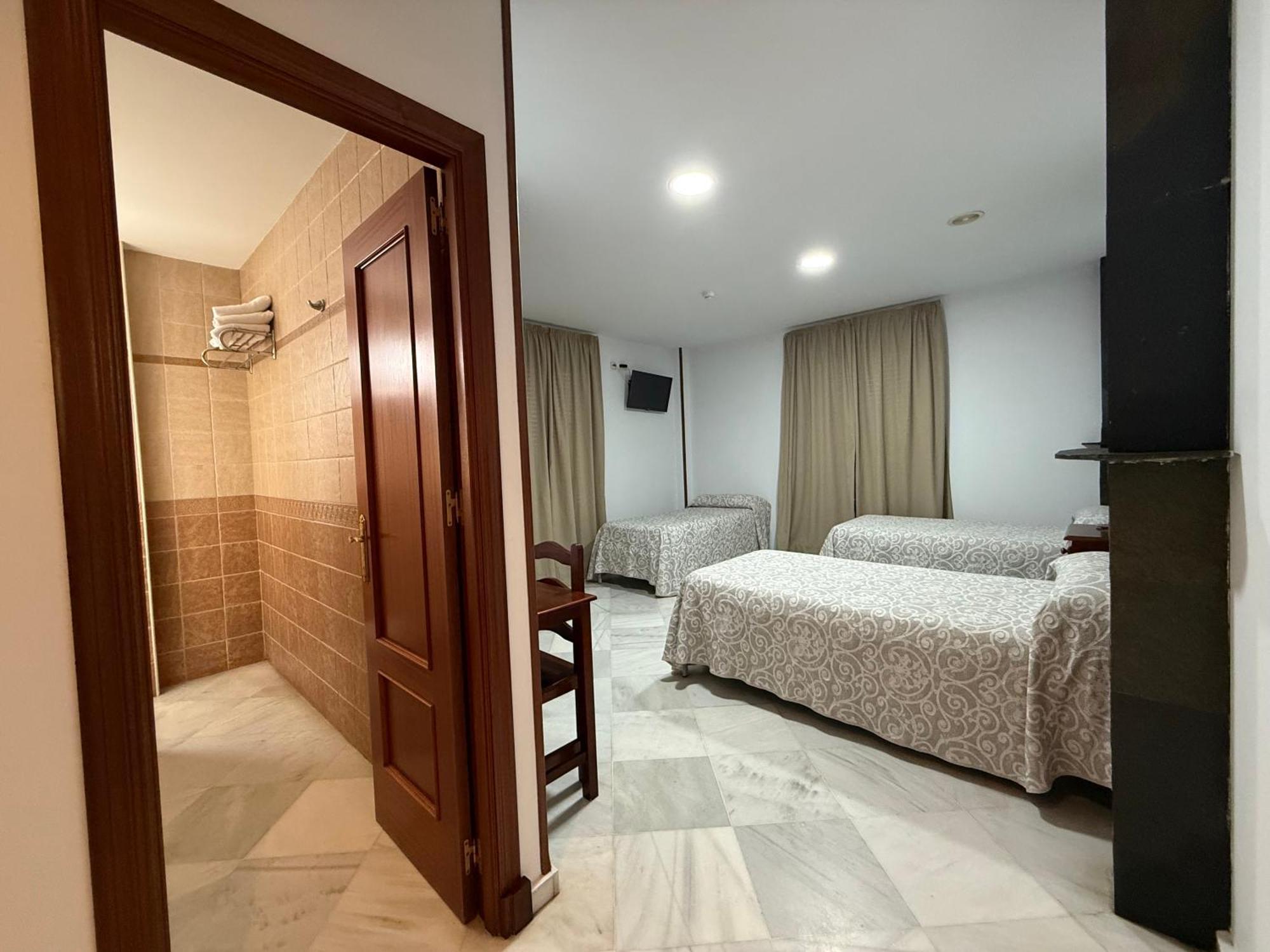 Hotel Quitagolpe Jerez de la Frontera Exteriör bild